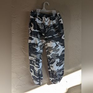 Camo pants
